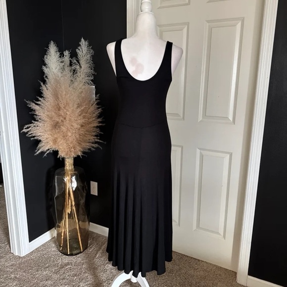 Marine Layer Lexi Rib Sun-In Fit & Flare Dress in Black 
size Medium - Picture 9 of 12